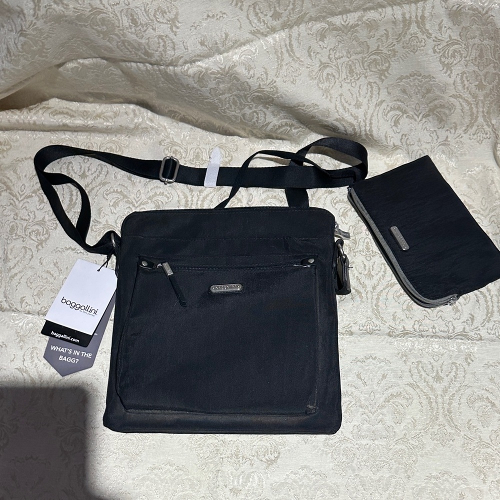 Baggallini Black Crossbody Bag